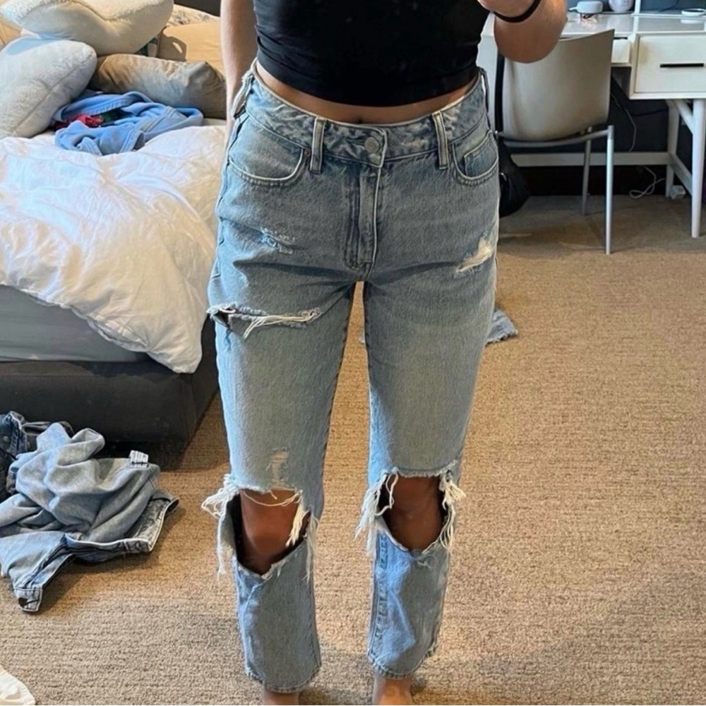 Pacsun Distressed Light Blue Mom Jeans
